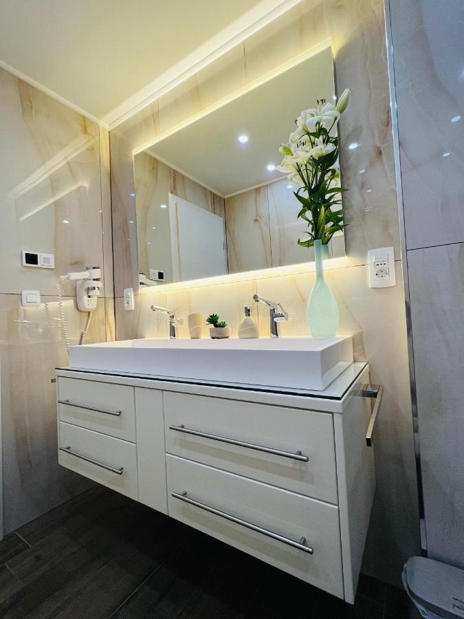 Luxury Sundance *